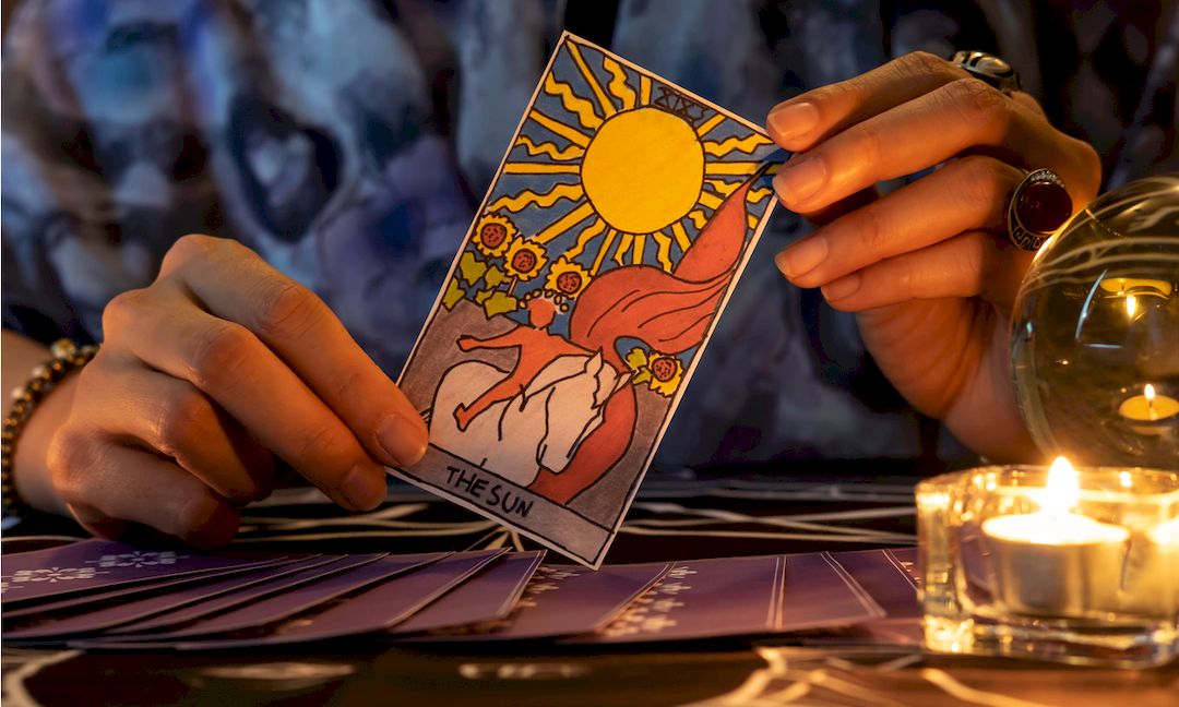How to Prepare for Your First Online Tarot Reading